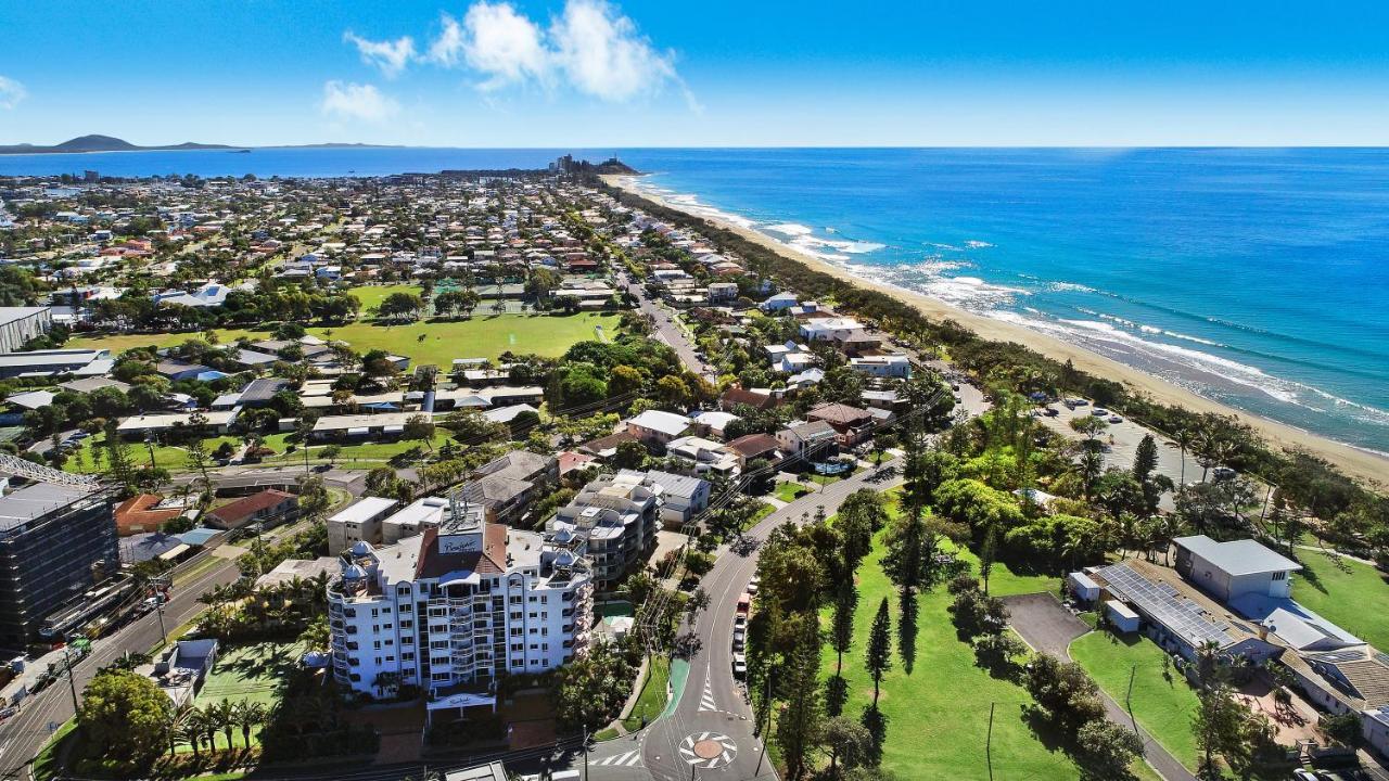 Resort Beachside Kawana Waters 4*