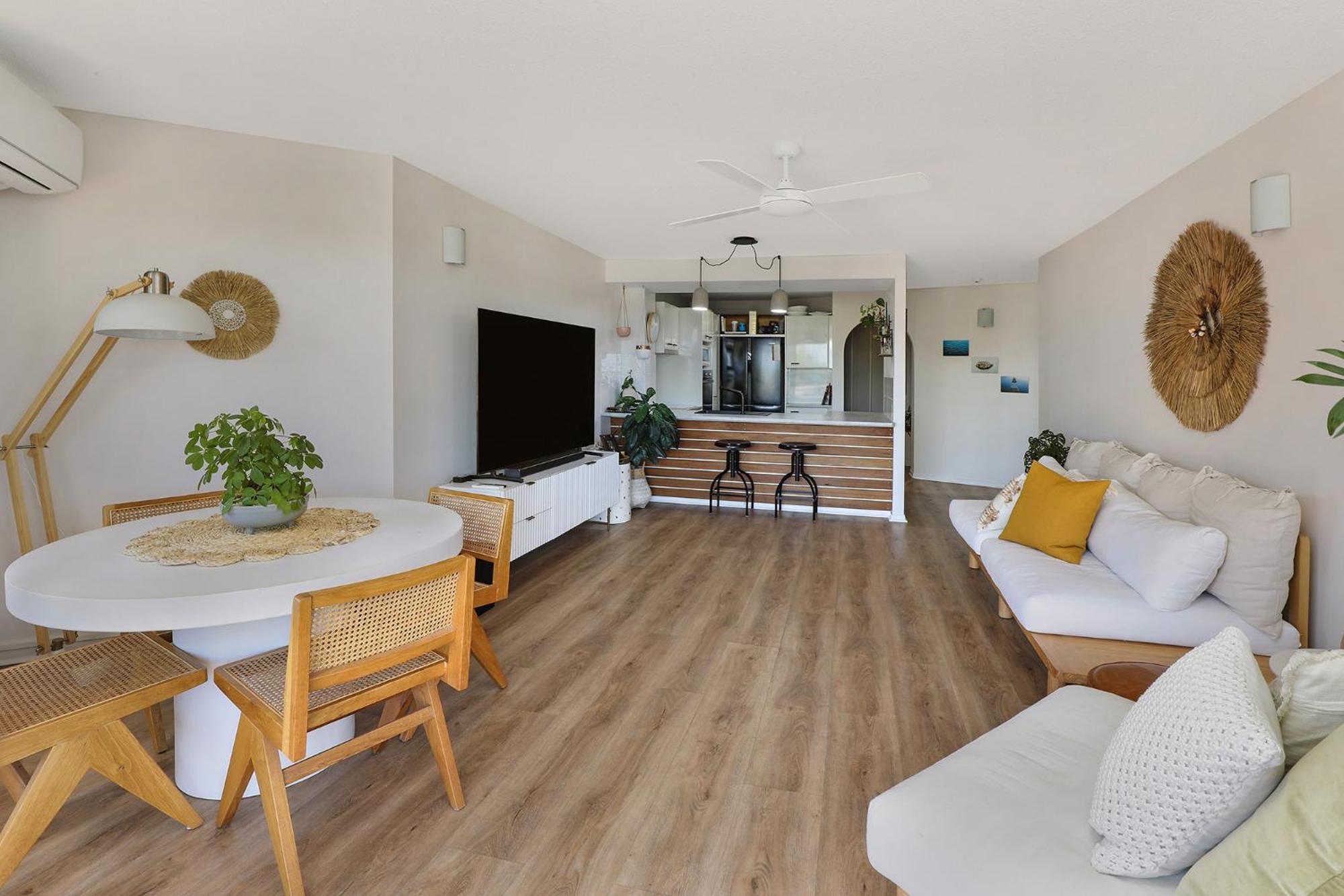 Resort Beachside Kawana Waters