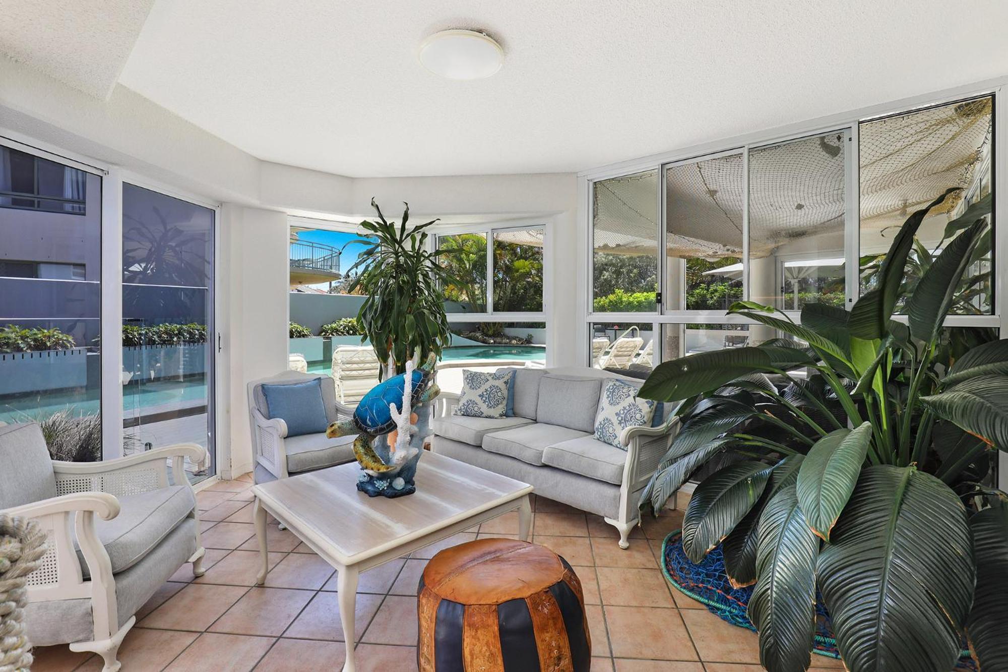 Resort Beachside Kawana Waters