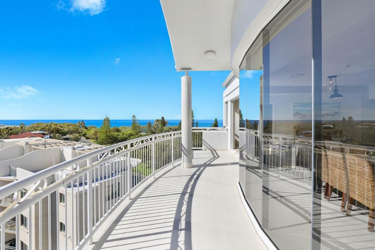 Resort Beachside Kawana Waters 4*