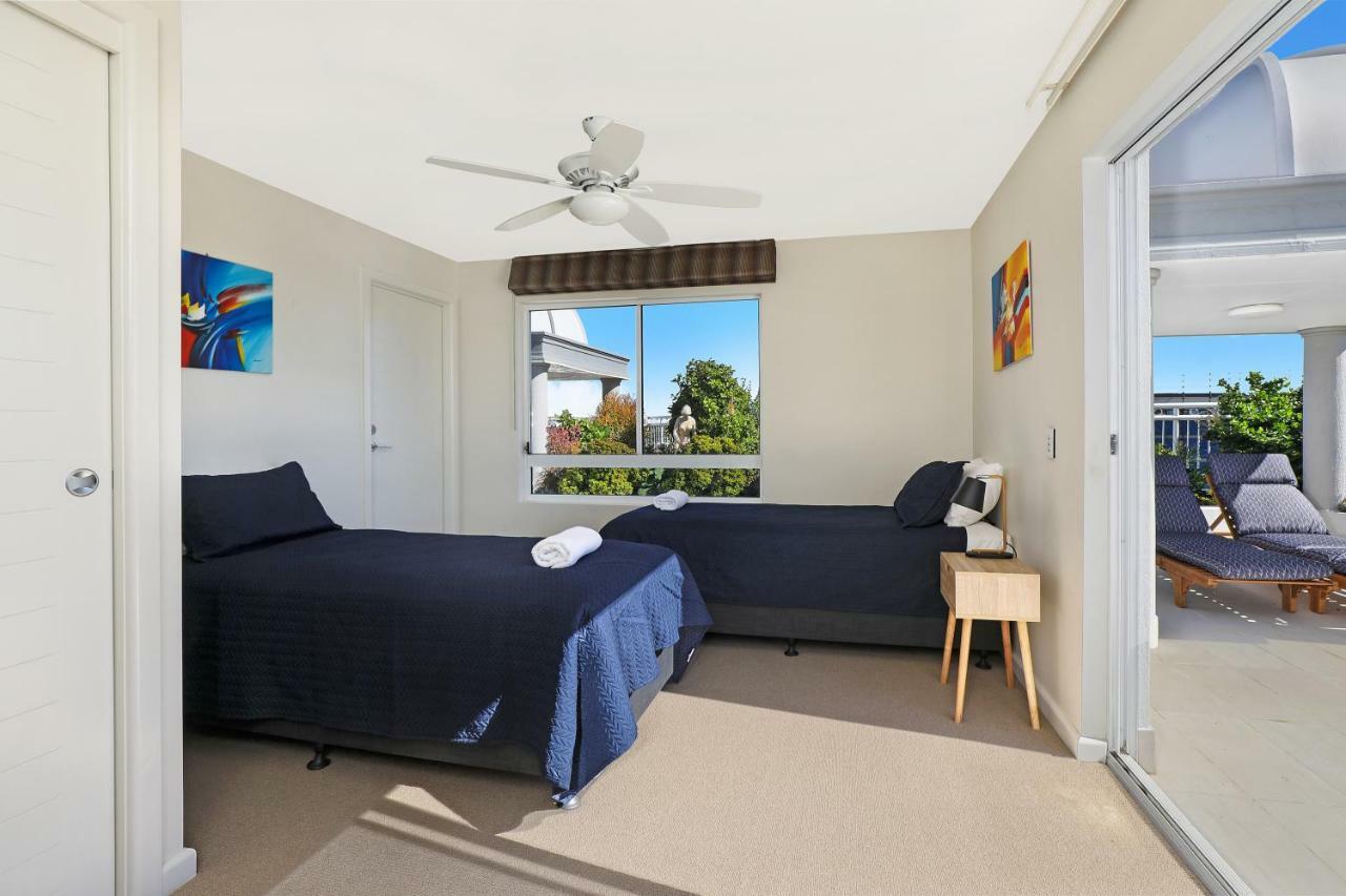 Beachside Kawana Waters 4* Buddina